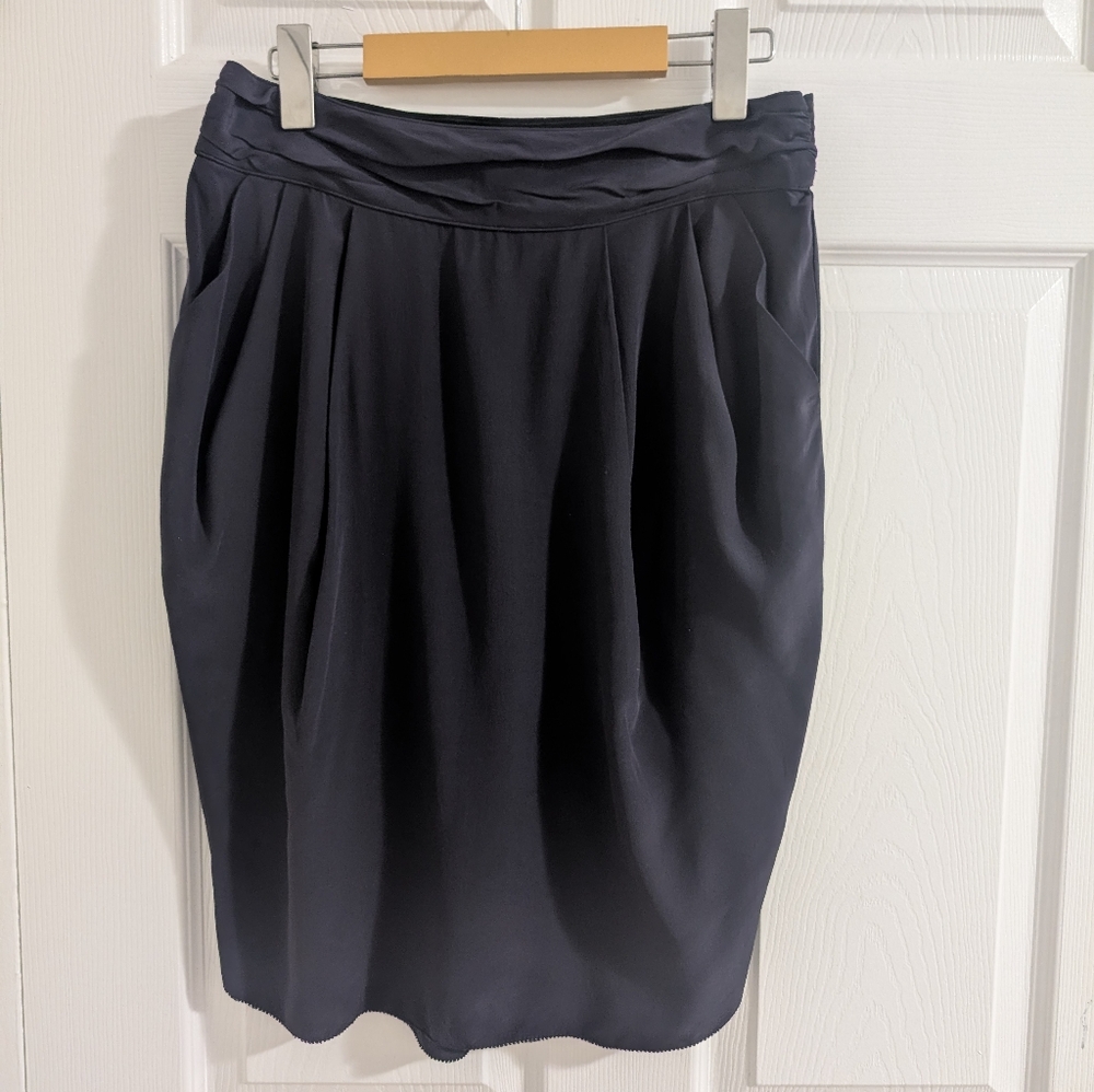Wilfred Aritzia 100% Silk Tulip Pleated Skirt w/ Pockets Dark Plum Purple Size L